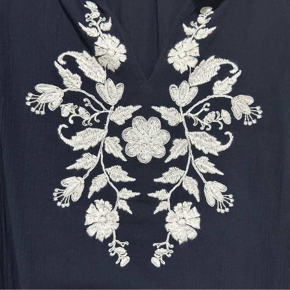 Talbots Embroidered Gauze Ruffle Neck Navy Top Size M - Picture 9 of 9